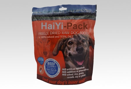 Standing at the end of the organ bag of pet food